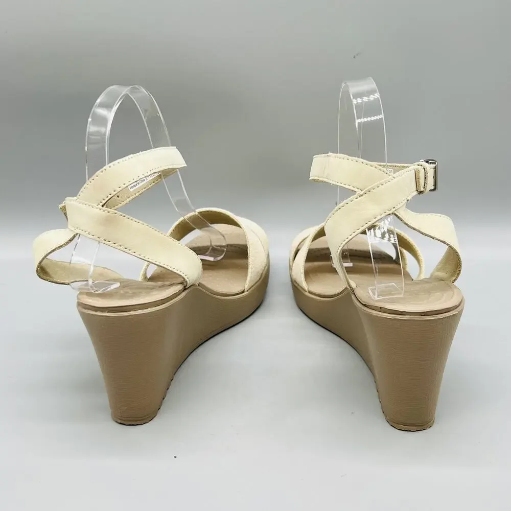 Crocs Sandals Womens 10 Beige Strappy Ankle Strap Buckle Wedge Comfort Shoes